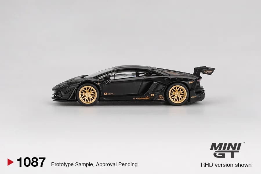LB★WORKS Lamborghini Aventador Limited Edition Matte Black  - Mini GT diecast model view 3