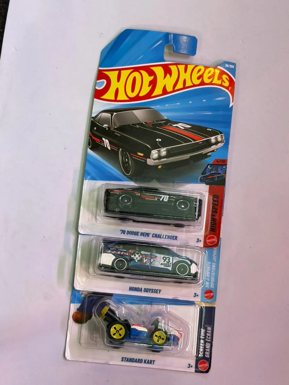 70 Dodge hemi challenger set 1 - Hot Wheels 1/64 Scale Diecast Model