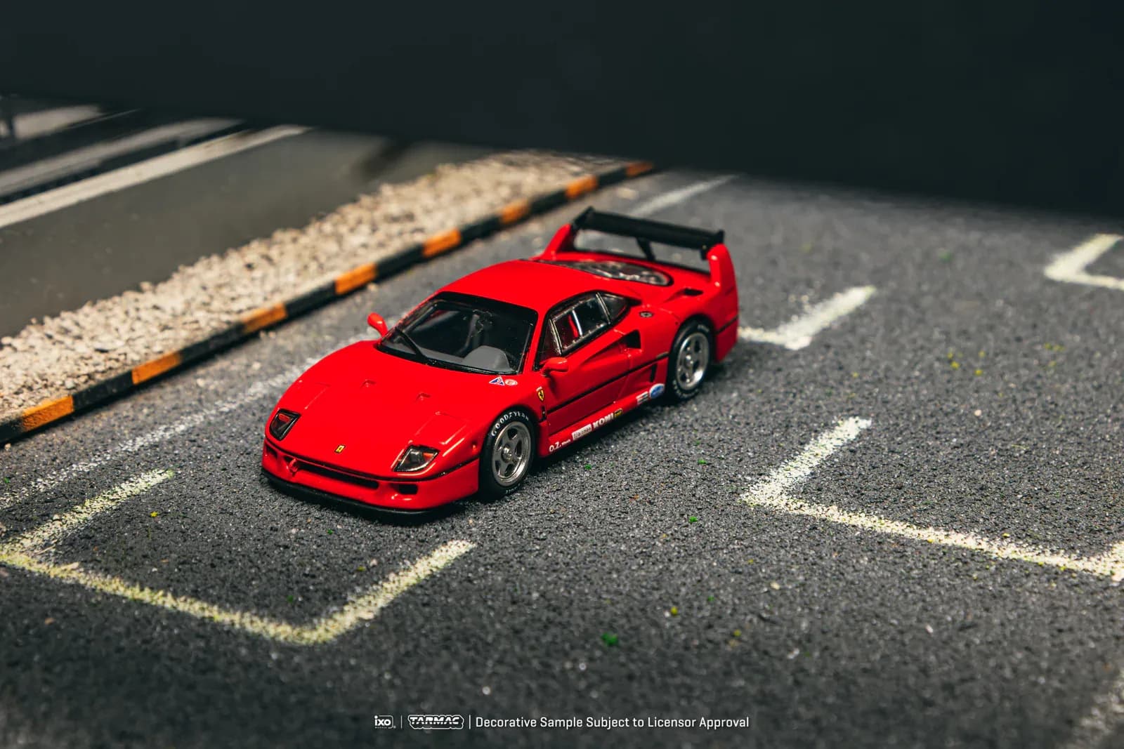 Ferrari F40 Red - Tarmac Works X iXO Models ROAD64 - Tarmac Works 1/64 Scale Diecast Model